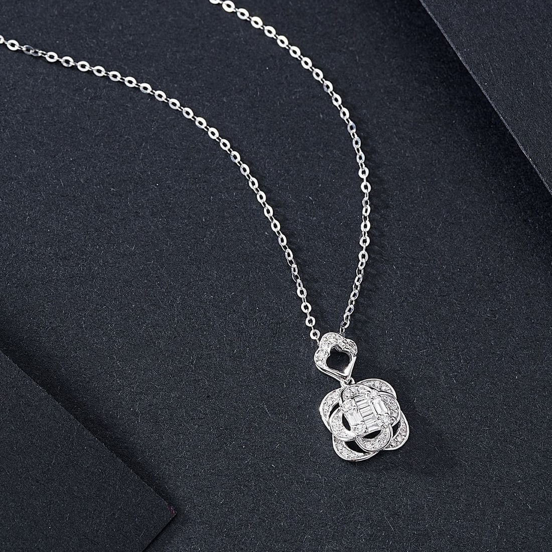 14k Gold 0.25 Ctw Natural H Diamond Pendant( Without Chain ) - 2