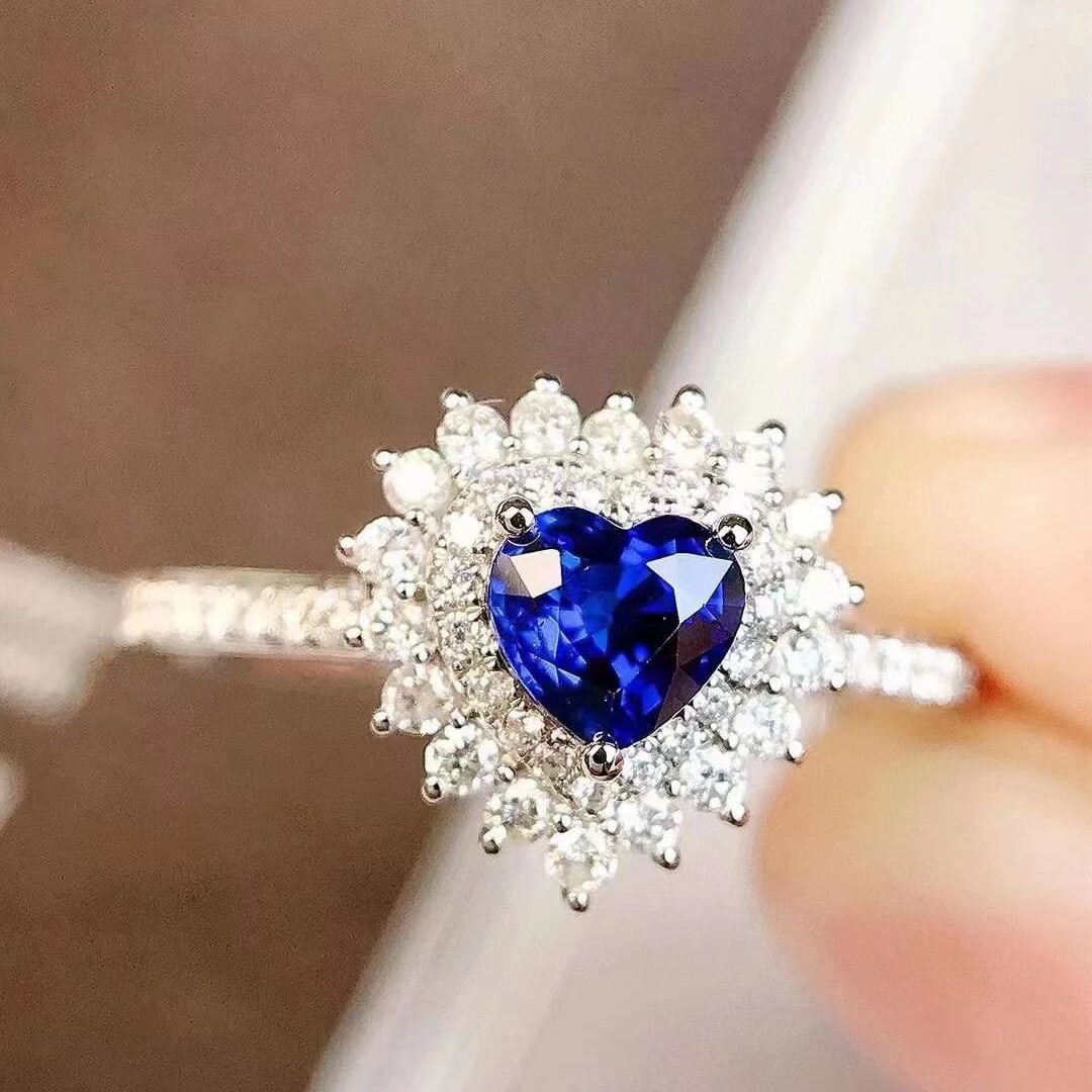 14k Gold 0.81 Ctw Natural Sapphire & Diamond Ring: Ref:230952208 // gold content:14k gold // ring size:7. 25us // // main gemstone:sapphire // shape:heart // carat weight:0. 52ct // color:blue // treatment:natural // // adjacent gemstone 2 :