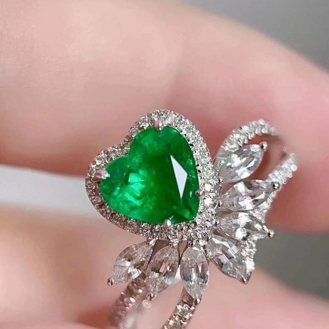 14k Gold 2.13 Ctw Vivid Green Natural Emerald & Sapphire Ring - 2