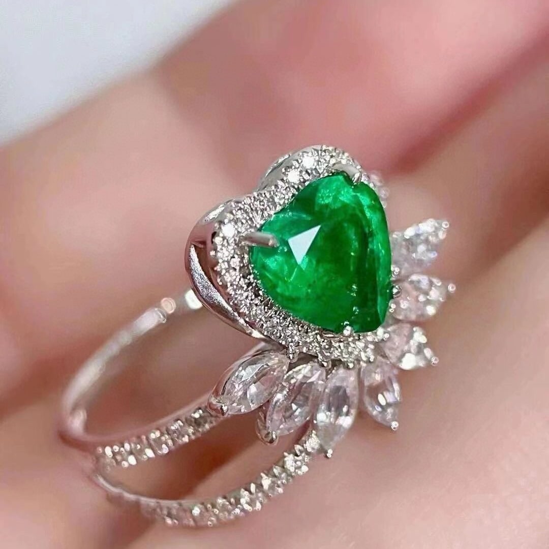 14k Gold 2.13 Ctw Vivid Green Natural Emerald & Sapphire Ring - 3