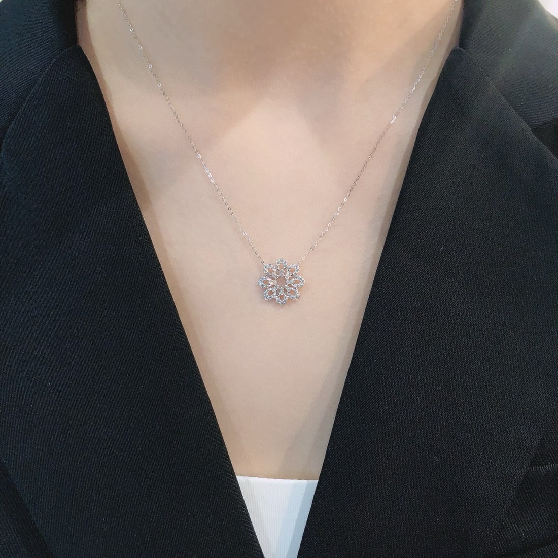 14k Gold 0.33 Ctw Natural H Diamond Necklace - 5