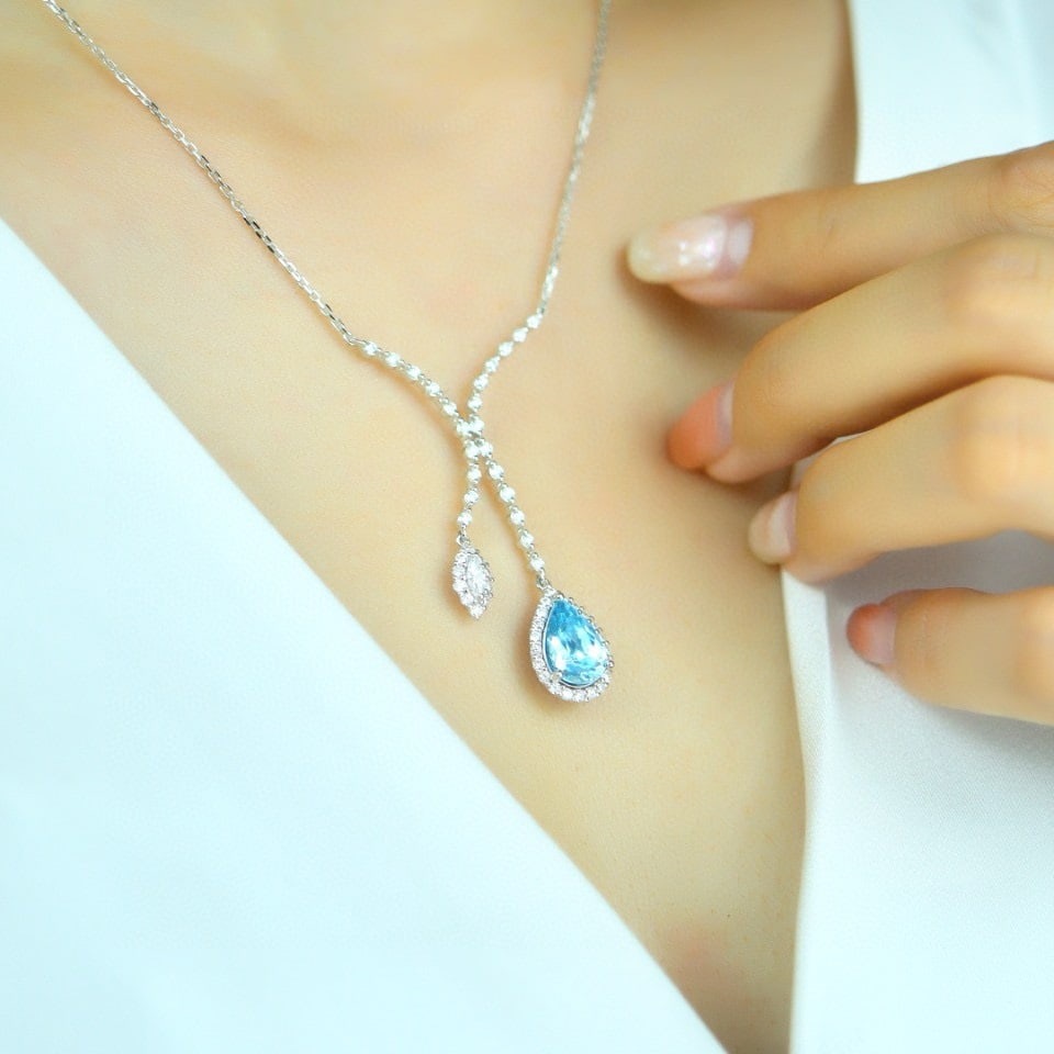 14k Gold 2.16 Ctw Natural Aquamarine & Diamond Necklace - 8