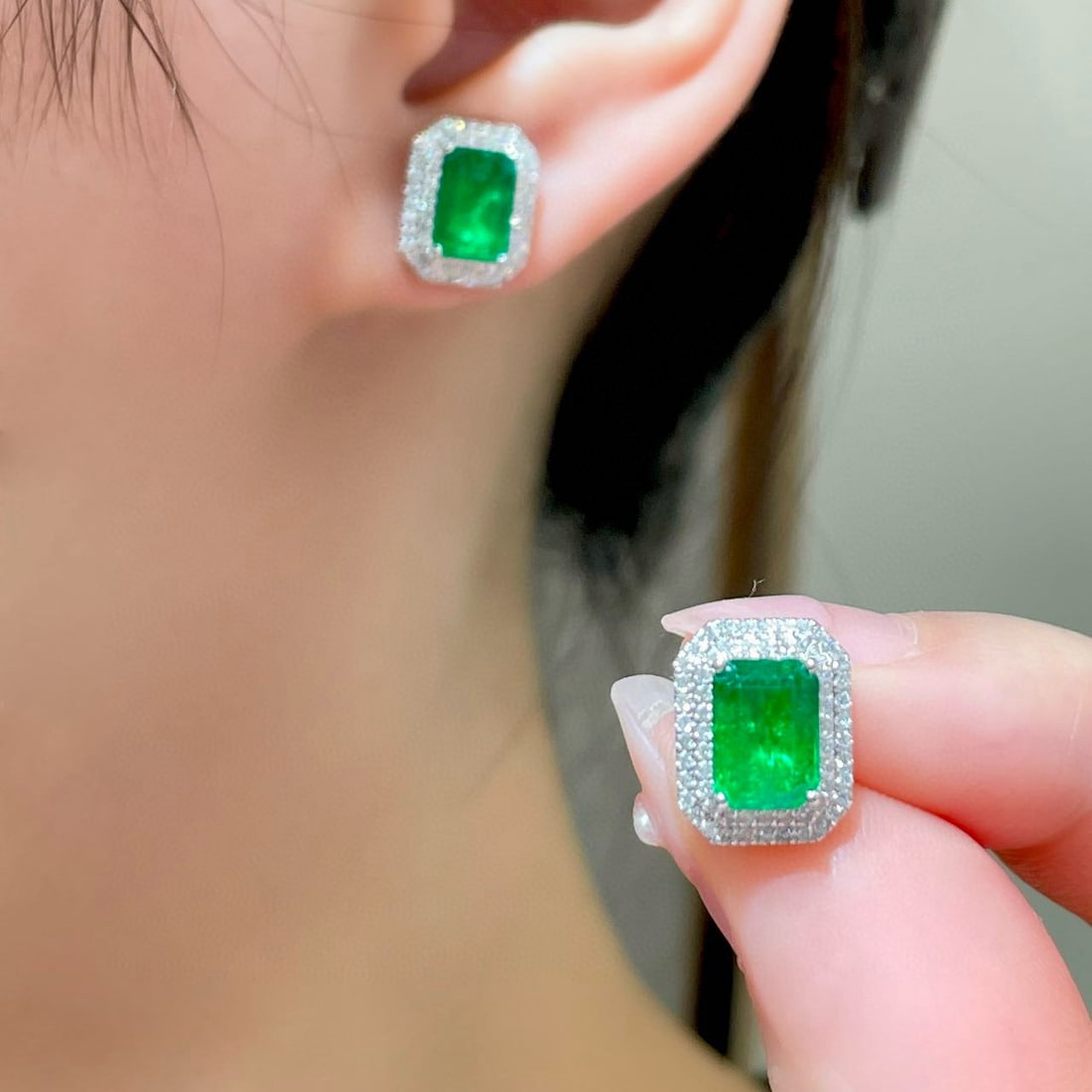14k Gold 1.8 Ct Vivid Green Natural Emerald & Diamond Earrings - 5