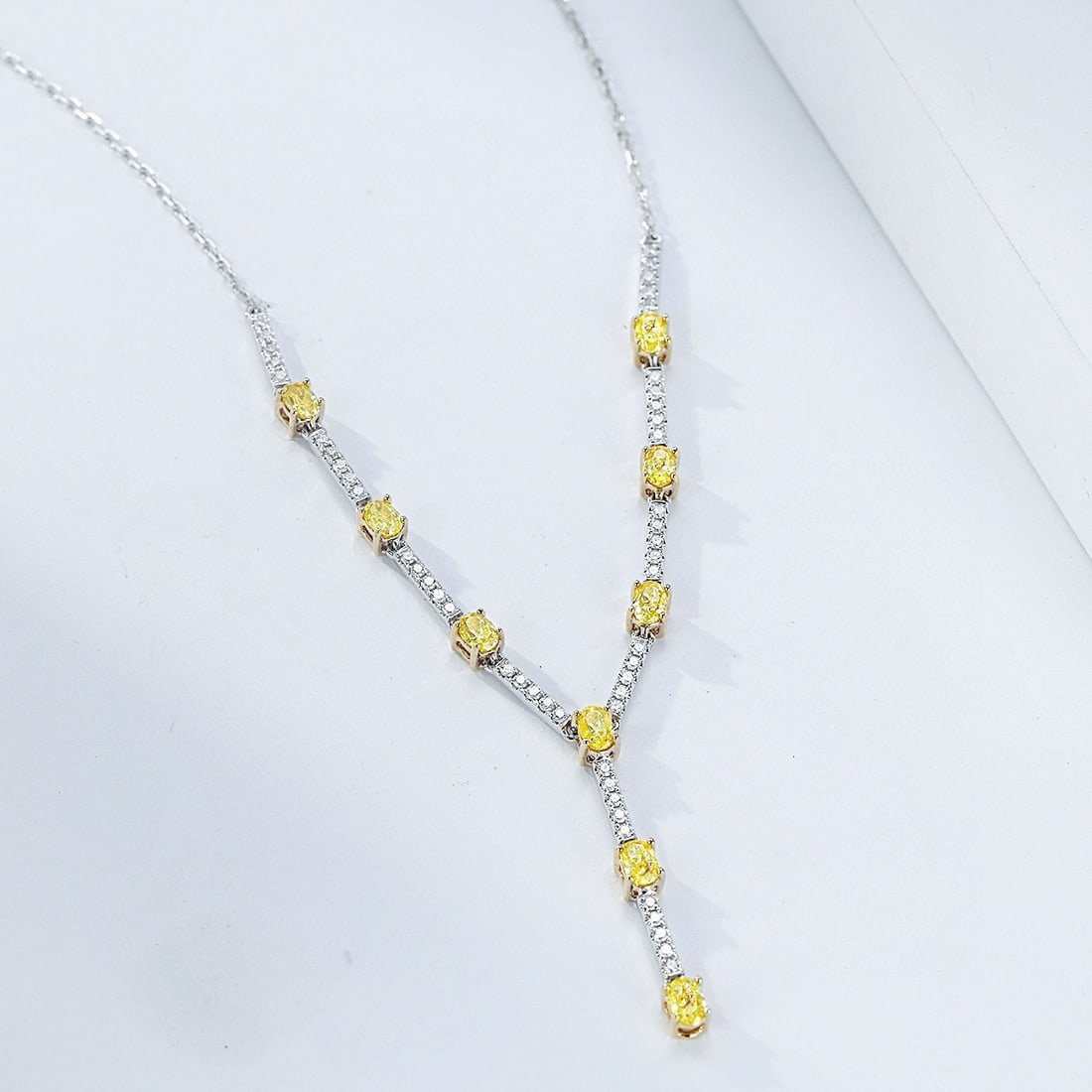 14k Gold 0.95 Ctw Natural Yellow Diamond & Diamond Necklace - 4