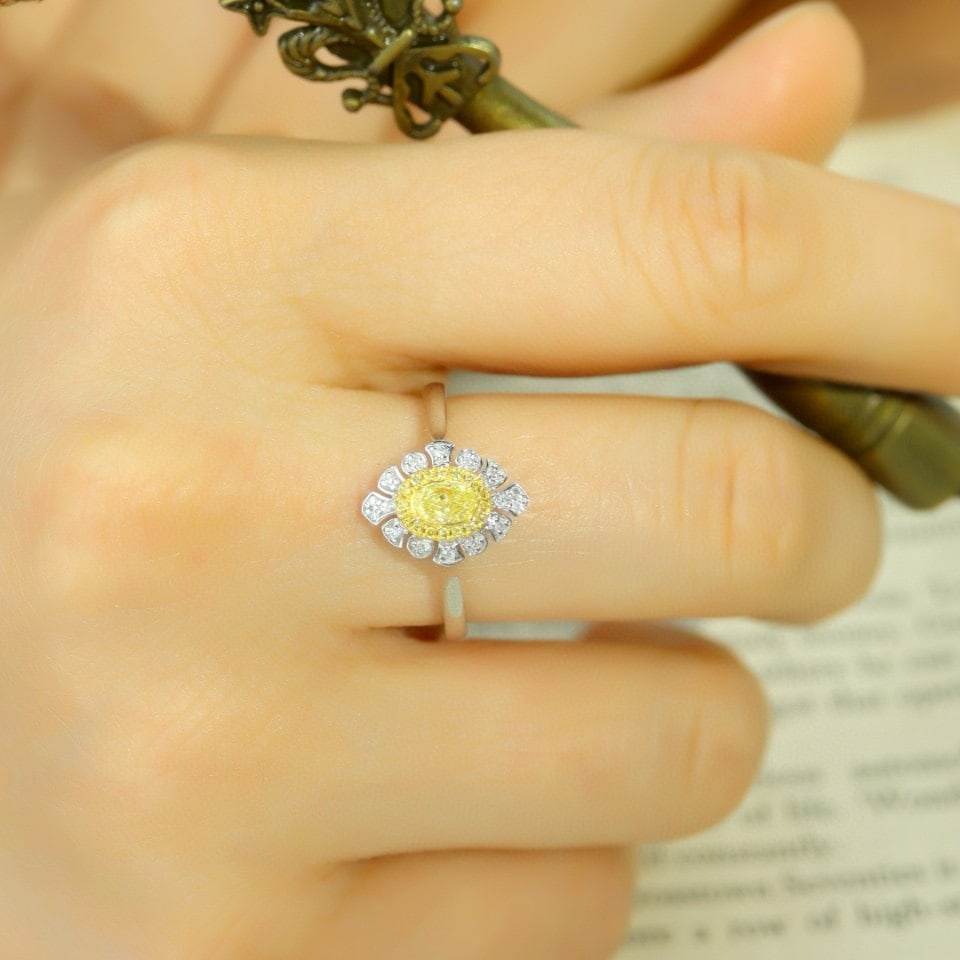 14k Gold 0.33 Ctw Natural Yellow Diamond & Diamond Ring - 6