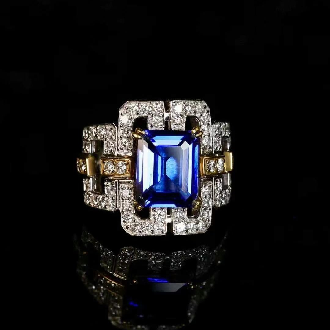 14k Gold 4.27 Ctw Natural Tanzanite & Diamond Ring: Ref:230952281 // gold content:14k gold // ring size:7. 25us // // main gemstone:tanzanite // shape:octagonal // carat weight:3. 5ct // color:blue // treatment:natural // // adjacent gemstone 2 : diamo