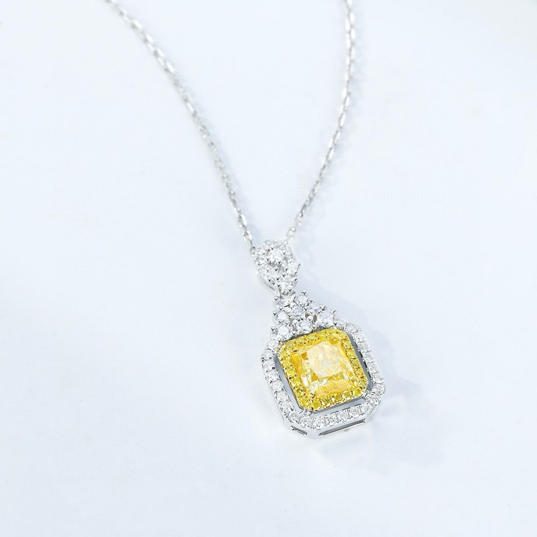 14k Gold 1.37 Ctw Natural Yellow Diamond & Diamond Necklace - 4