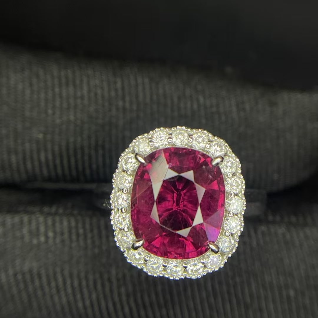 14k Gold 6.3 Ct Natural Tourmaline & Diamond Ring: Ref:230952308 // gold content:14k gold // ring size:7. 25us // // main gemstone:tourmaline // shape:cushion // carat weight:6. 3ct // color:red // treatment:natural // // adjacent gemstone 2 : diamond