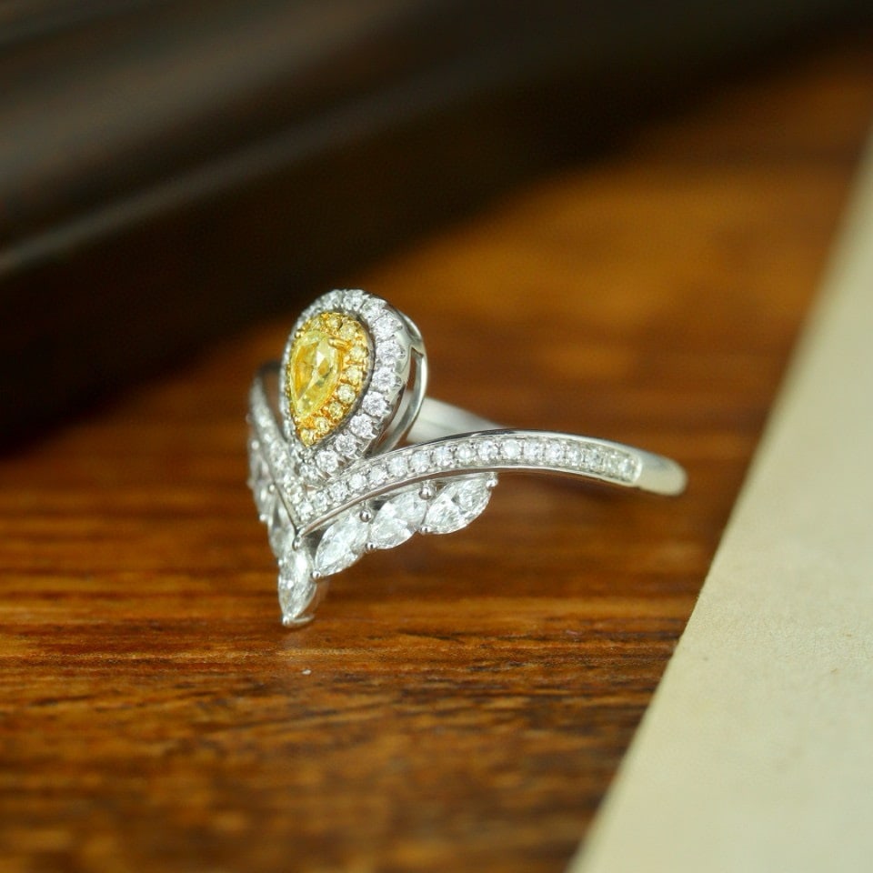 14k Gold 0.67 Ctw Natural Yellow Diamond & Diamond Ring - 4