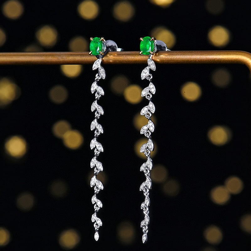 14k Gold 0.49 Ctw Vivid Green Natural Emerald & Diamond Earrings: Ref:230952340 // gold content:14k gold // main gemstone:emerald // shape:oval // carat weight:0. 33ct // color:vivid green // treatment:natural // // adjacent gemstone 2 : diamond // number of