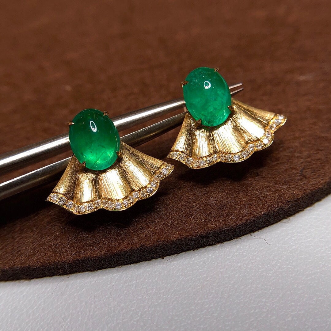 14k Gold 2.59 Ctw Natural Emerald & Diamond Earrings - 3