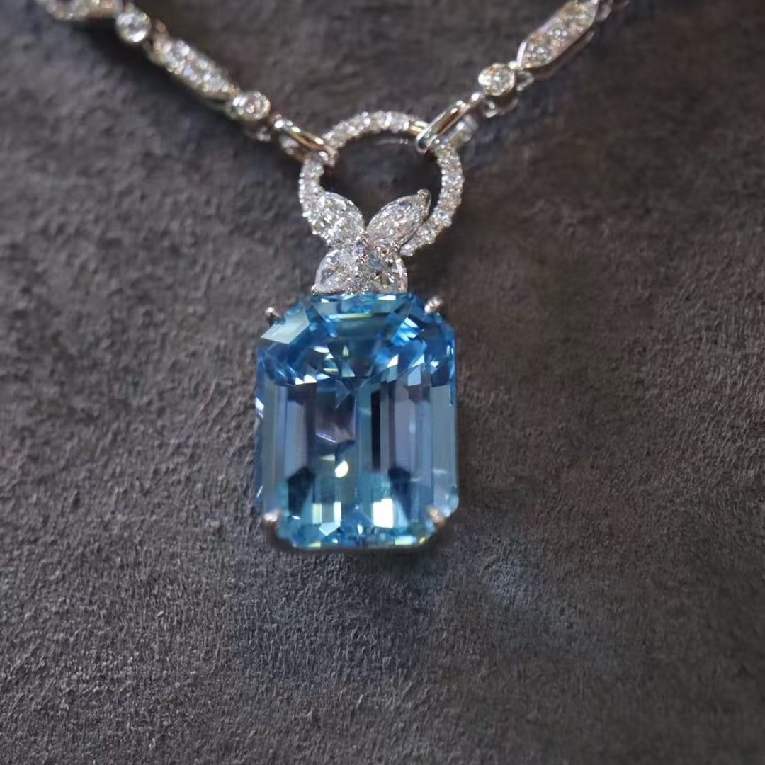 14k Gold 6.35 Ctw Natural Aquamarine & Diamond Pendant( Without Chain ) - 3