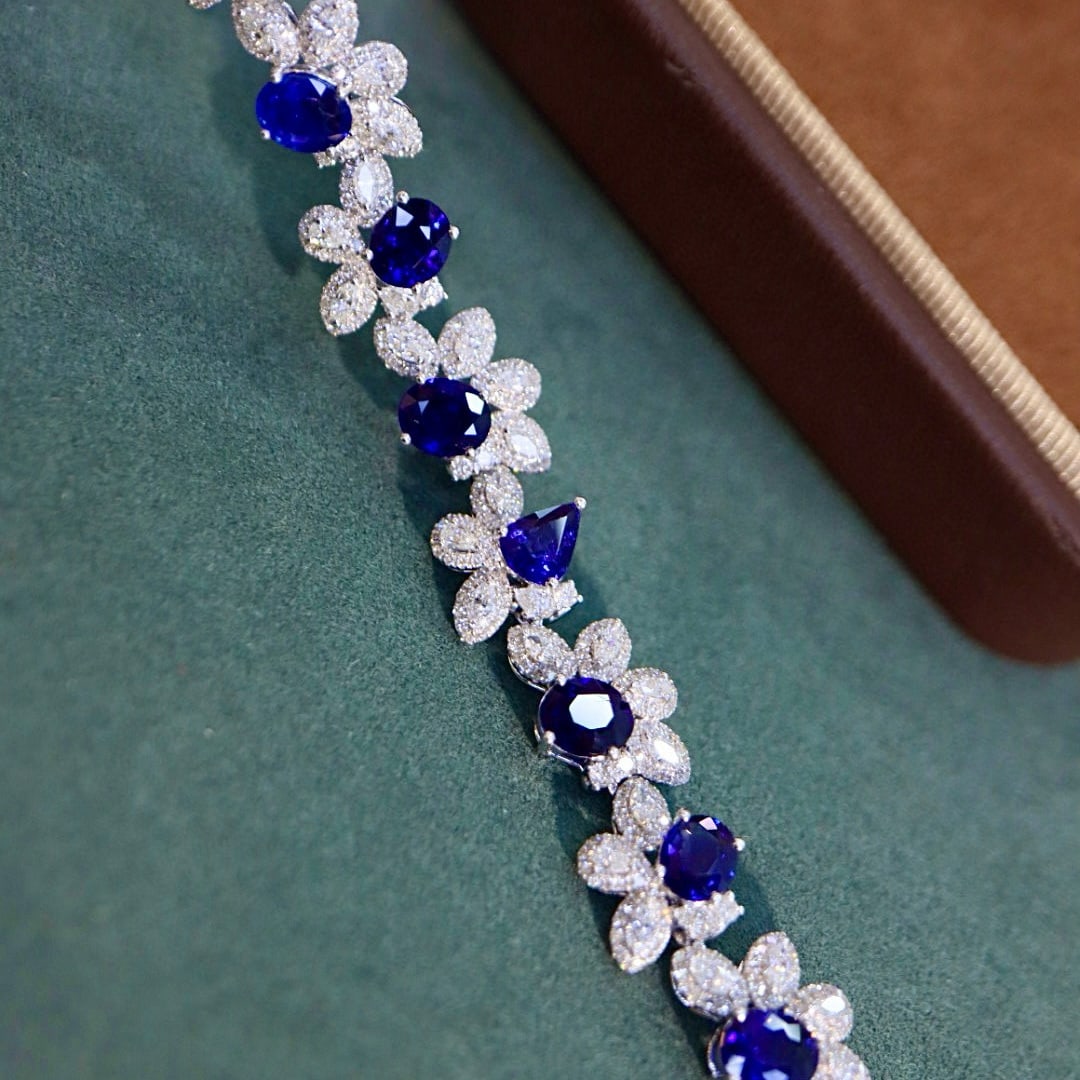 14k Gold 11.95 Ctw Vivid Blue Natural Sapphire & Diamond Bracelet - 4