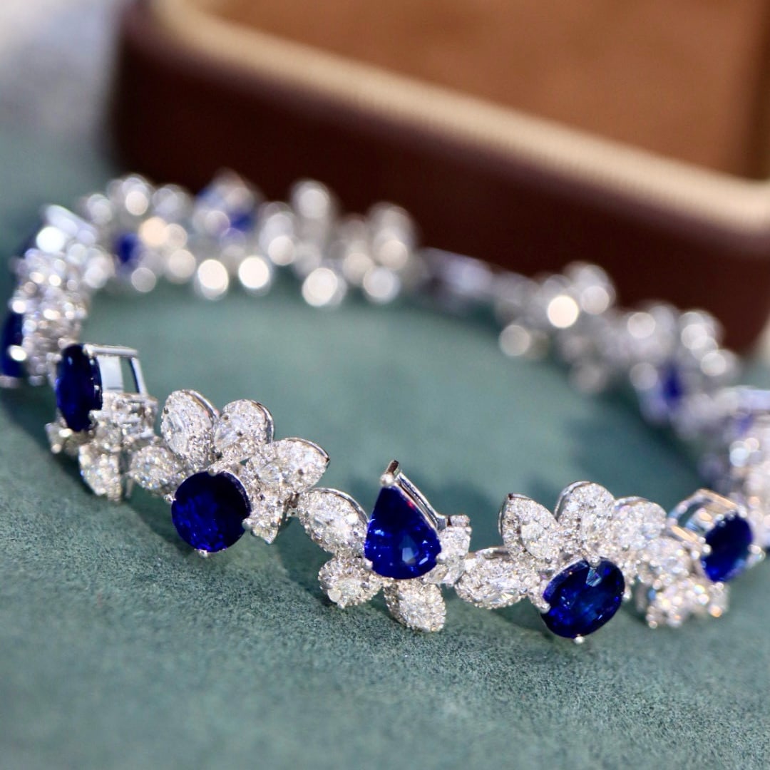 14k Gold 11.95 Ctw Vivid Blue Natural Sapphire & Diamond Bracelet - 6