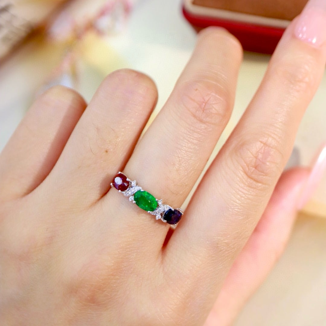 14k Gold 2.09 Ctw Natural Emerald & Sapphire & Ruby & Diamond Ring - 9