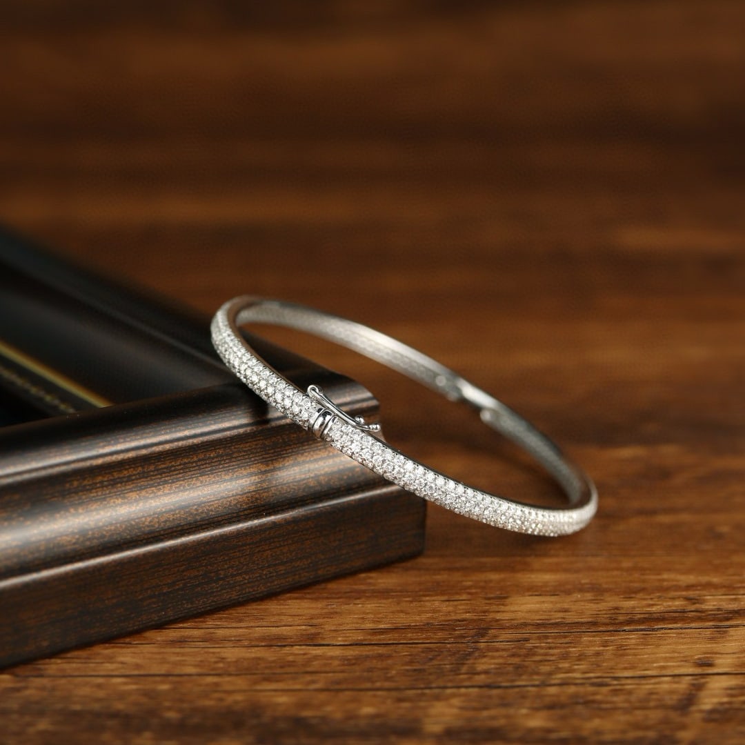 14k Gold 3.5 Ct Natural H Diamond Bangle - 3