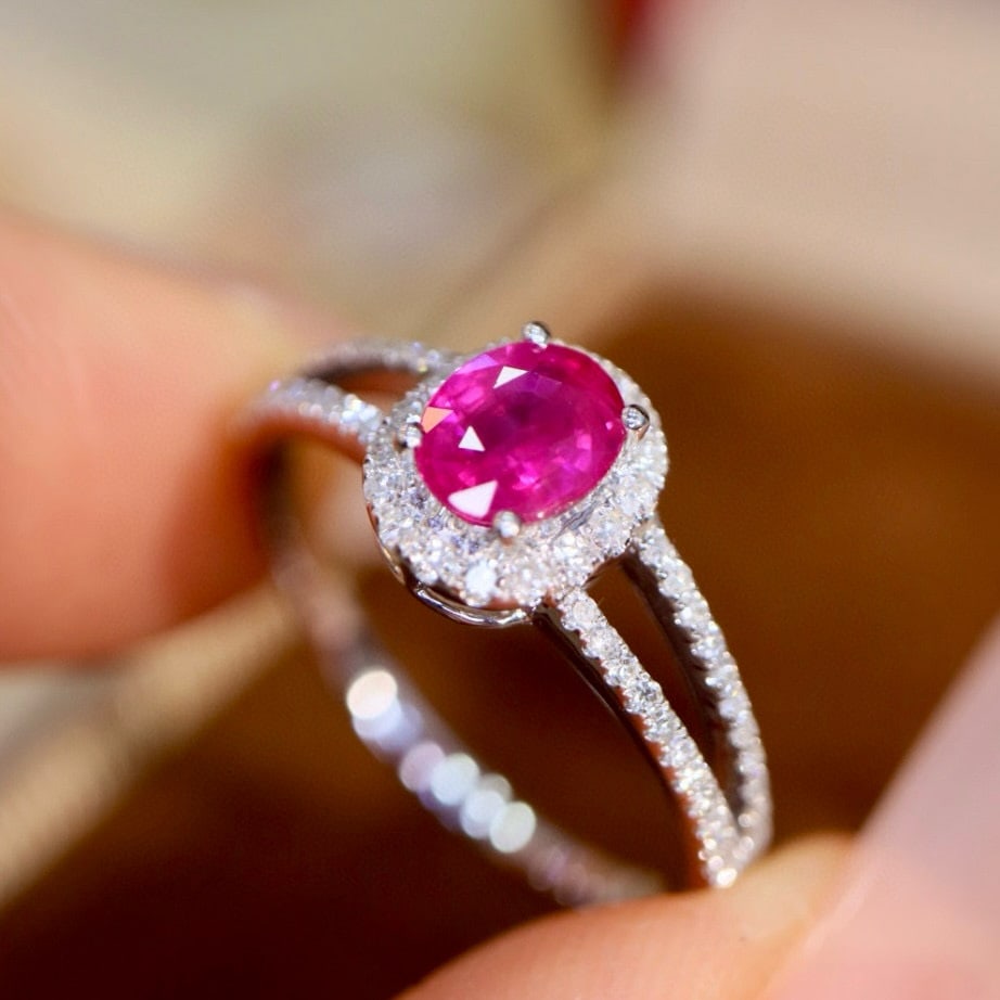 14k Gold 0.70 Ctw Natural Ruby & Diamond Ring - 2