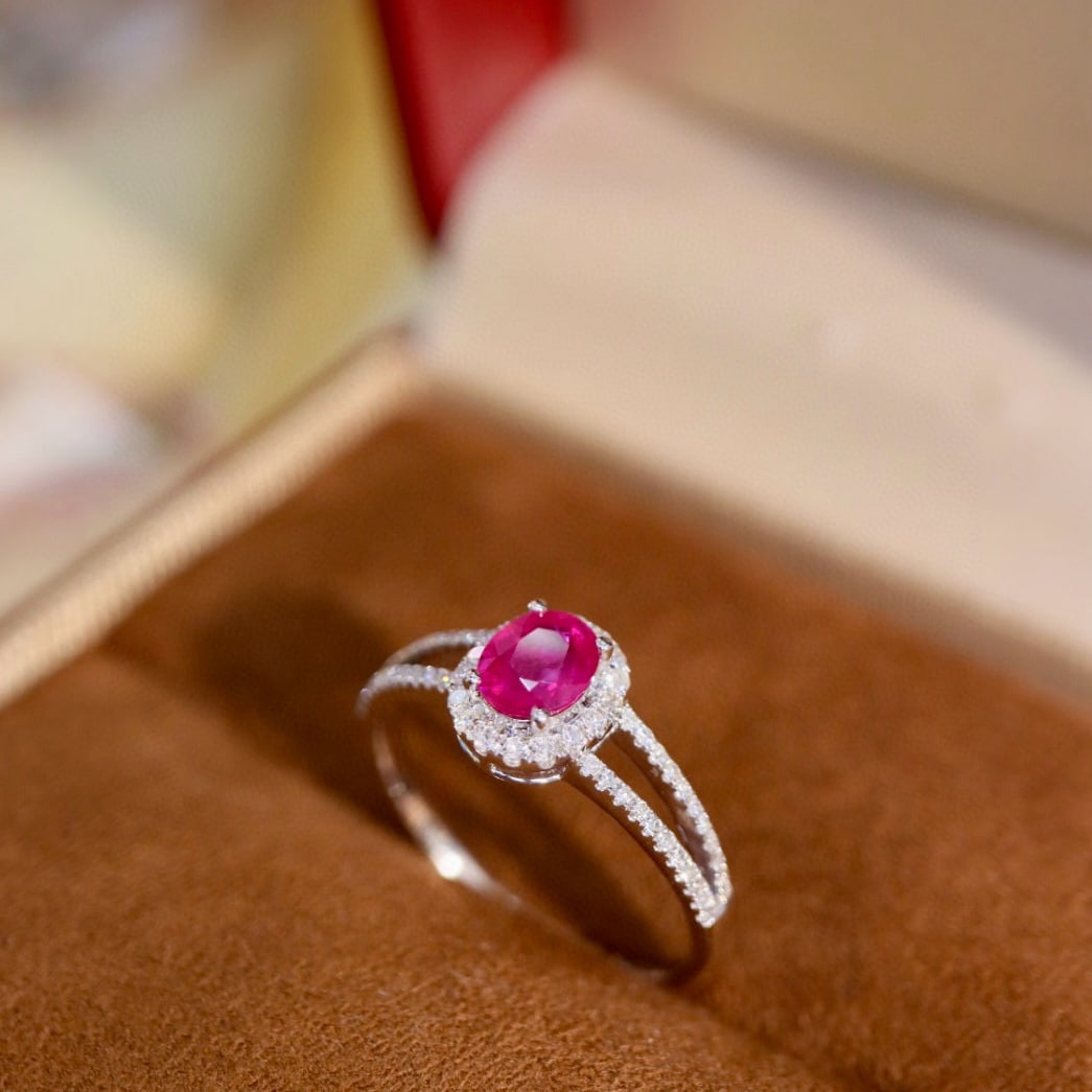 14k Gold 0.70 Ctw Natural Ruby & Diamond Ring - 6