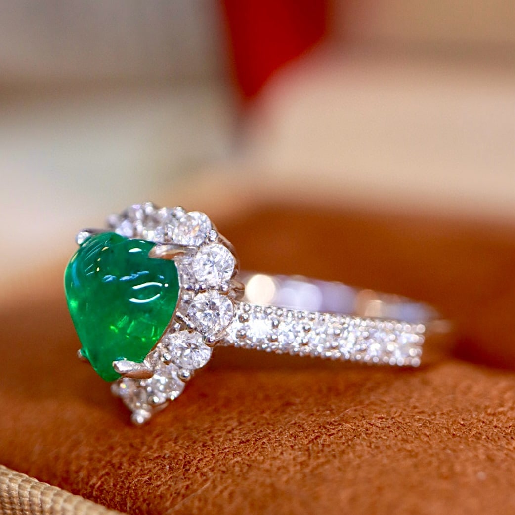 14k Gold 1.84 Ctw Natural Emerald & Diamond Ring - 4