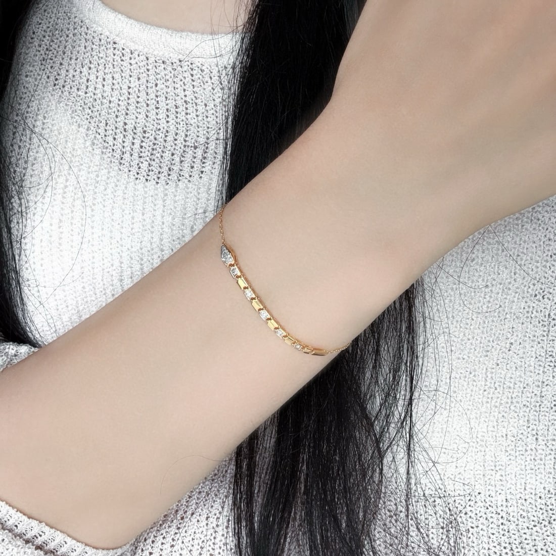 14k Gold 0.13 Ct Natural H Diamond Bracelet - 6