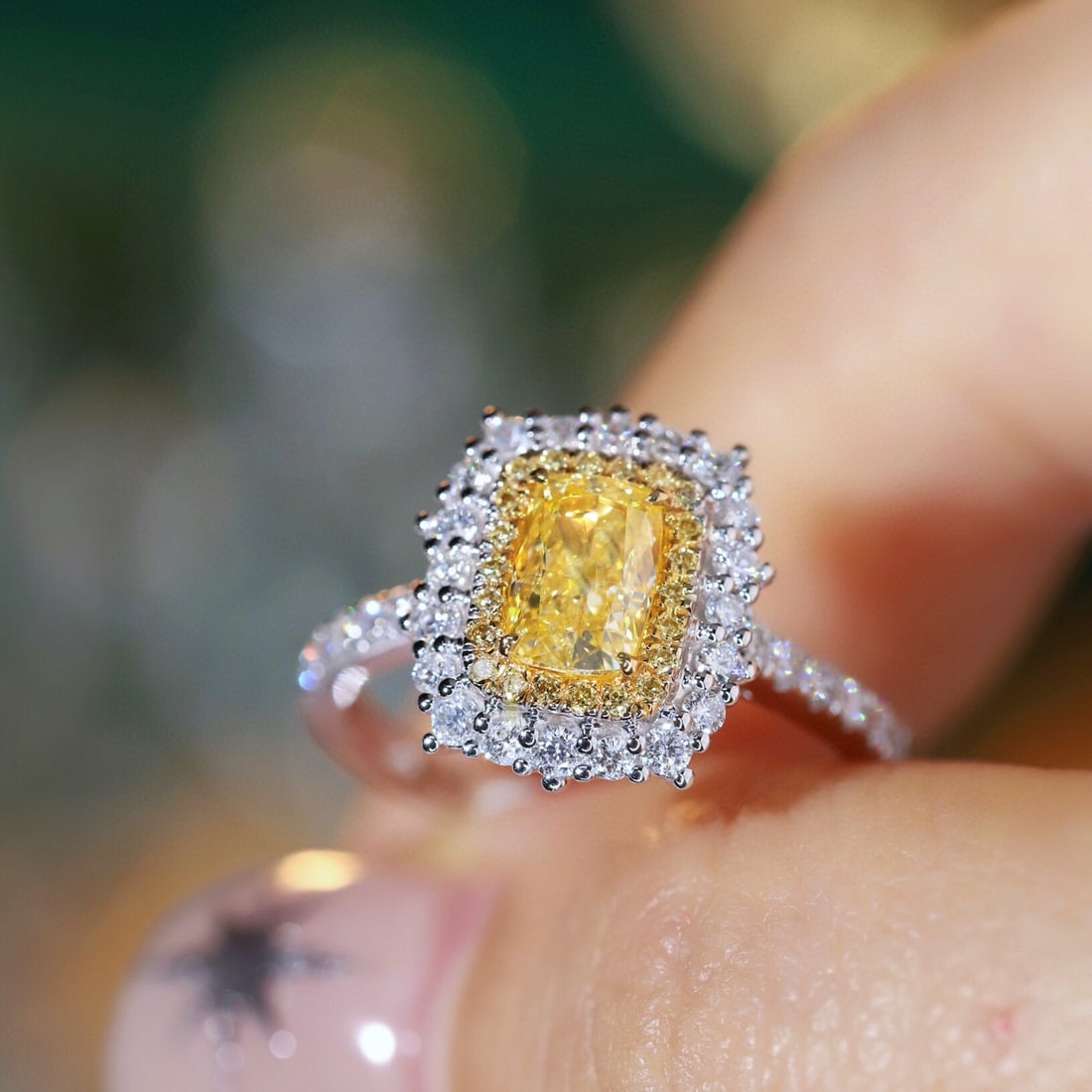14k Gold 1.65 Ctw Natural Yellow Diamond & Diamond Ring - 6