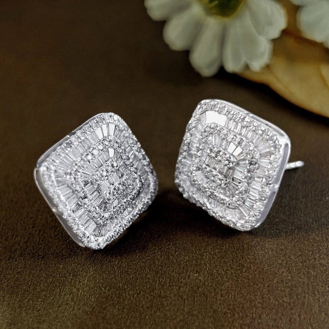 14k Gold 1.2 Ct Natural H Diamond Earrings - 4