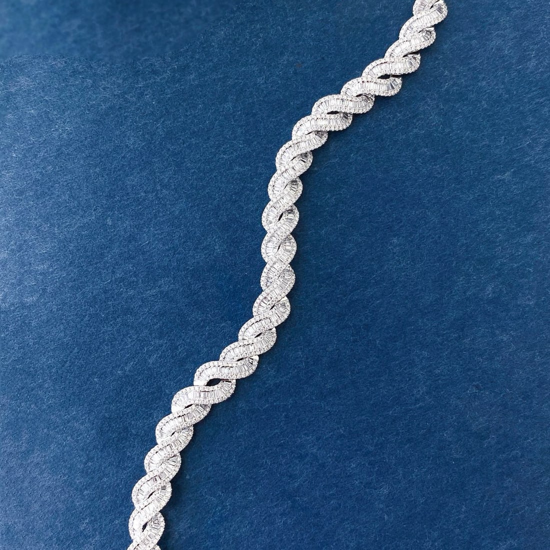 14k Gold 4.2 Ct Natural H Diamond Bracelet - 3