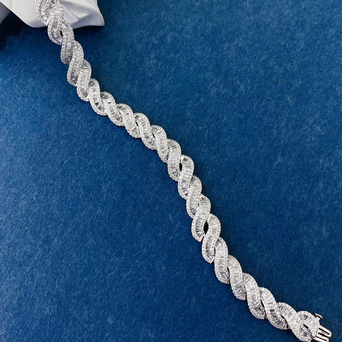 14k Gold 4.2 Ct Natural H Diamond Bracelet - 6