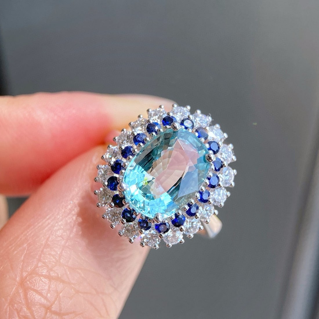 14k Gold 3.34 Ctw Natural Aquamarine & Diamond Ring - 2