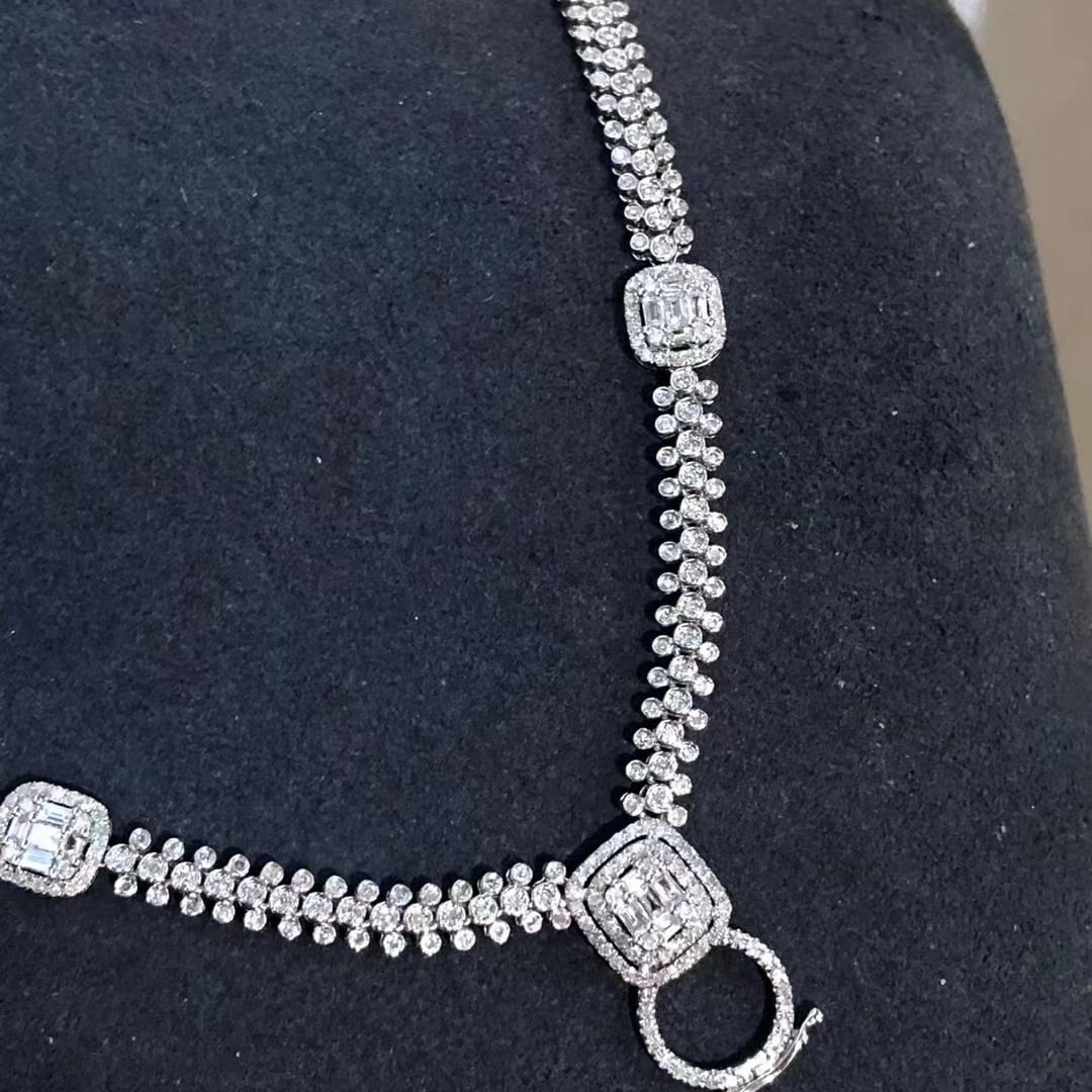 14k Gold 2.5 Ct Natural H Diamond Necklace: Ref:230953026 // gold content:14k gold // main gemstone:diamond // shape:multiply // carat weight:2. 5ct // clarity grade:vs-si // color:h // treatment:natural // Condition: NewLow Estimate: