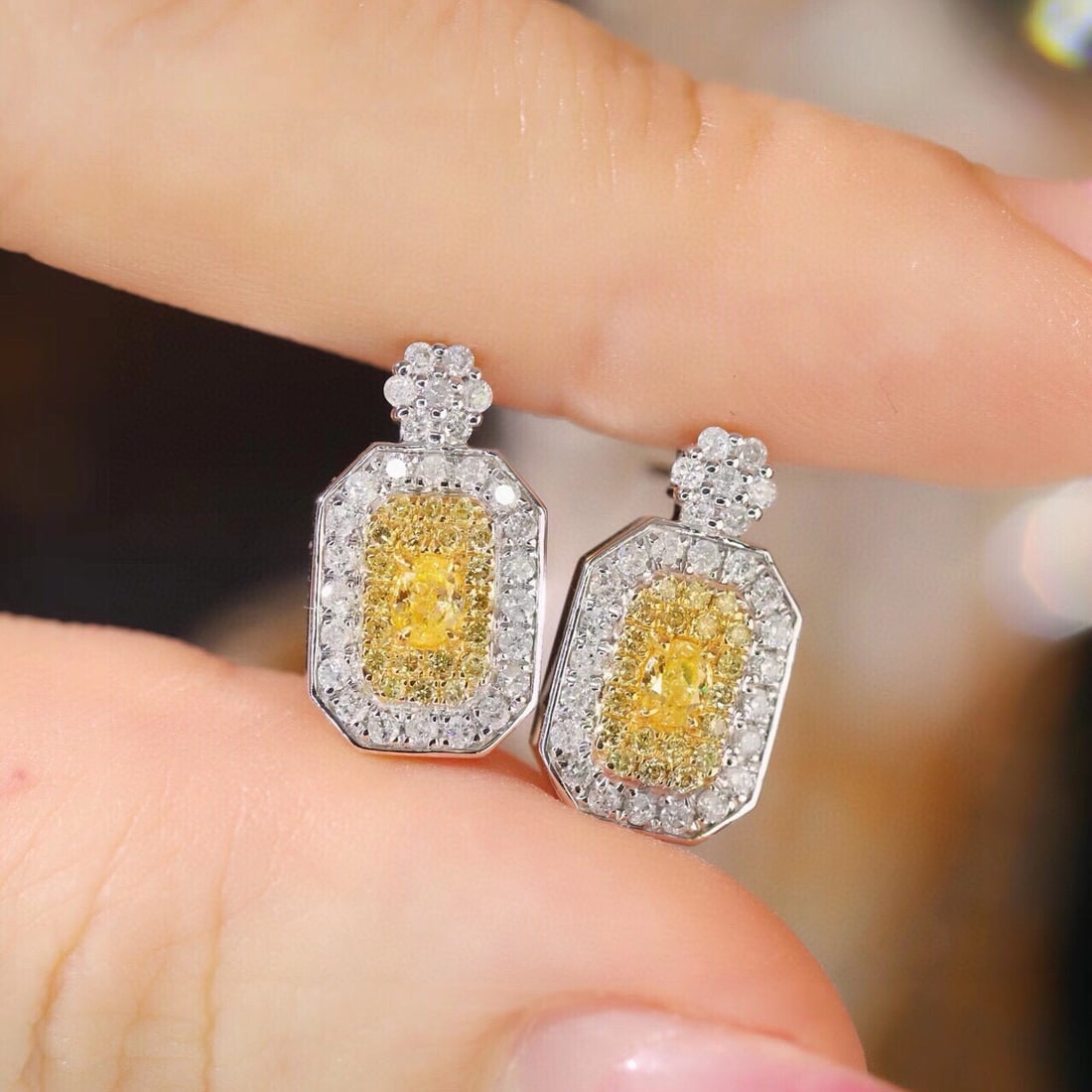 14k Gold 0.80 Ctw Natural Yellow Diamond & Diamond Earrings - 5