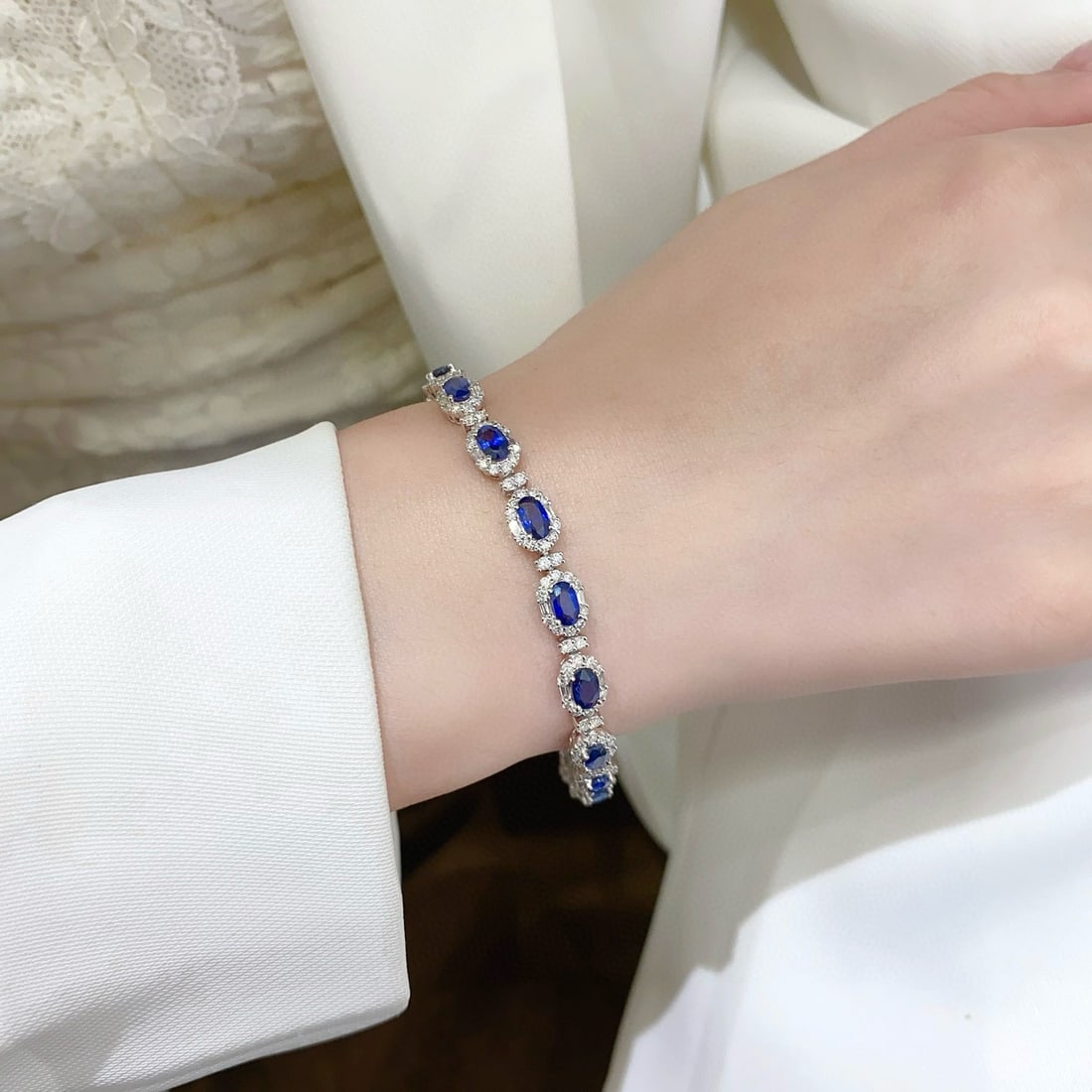 14k Gold 8.52 Ctw Natural Sapphire & Diamond Bracelet - 5