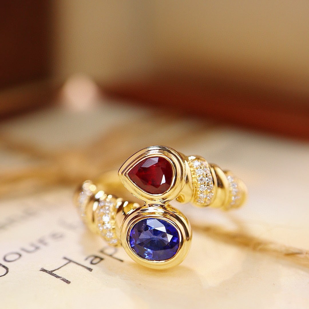 14k Gold 1.07 Ctw Natural Sapphire & Ruby & Diamond Ring: Ref:230953047 // gold content:14k gold // ring size:7. 25us // // main gemstone:sapphire & ruby // shape:oval & pear // carat weight:0. 97ct // color:royal blue & pigeonblood red // treatment:natural