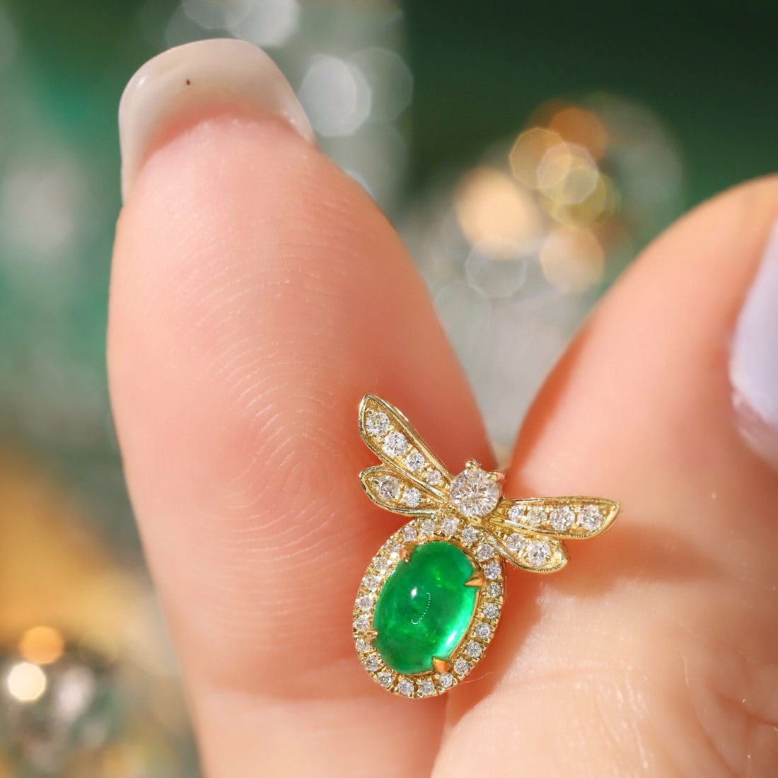 14k Gold 1.19 Ctw Vivid Green Natural Emerald & Diamond Earrings - 4