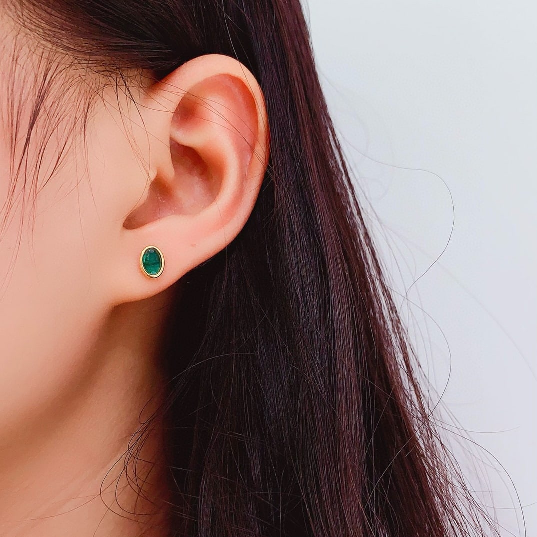 14k Gold 1 Ct Vivid Green Natural Emerald Earrings - 3