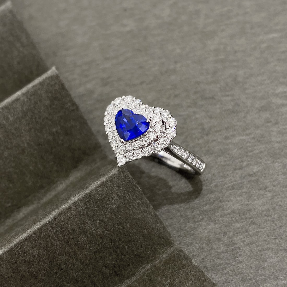 14k Gold 1.71 Ctw Natural Sapphire & Diamond Ring - 2