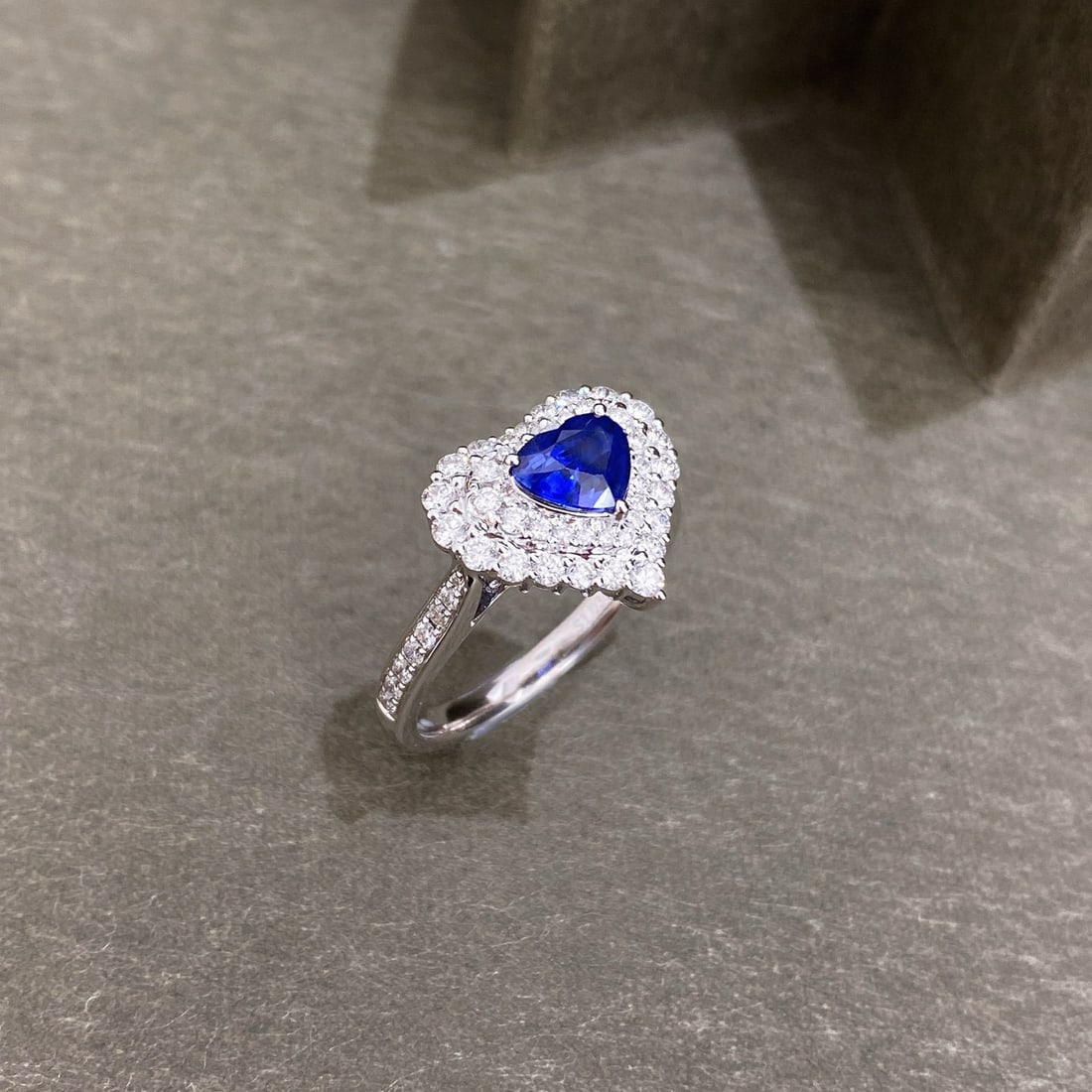 14k Gold 1.71 Ctw Natural Sapphire & Diamond Ring - 3