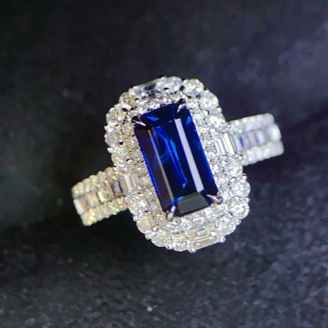 14k Gold 3.15 Ctw Natural Sapphire & Diamond Ring - 2