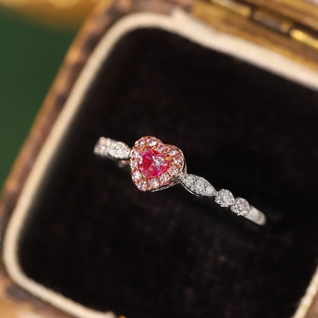 14k Gold 0.30 Ctw Natural Pink Diamond & Diamond Ring - 6