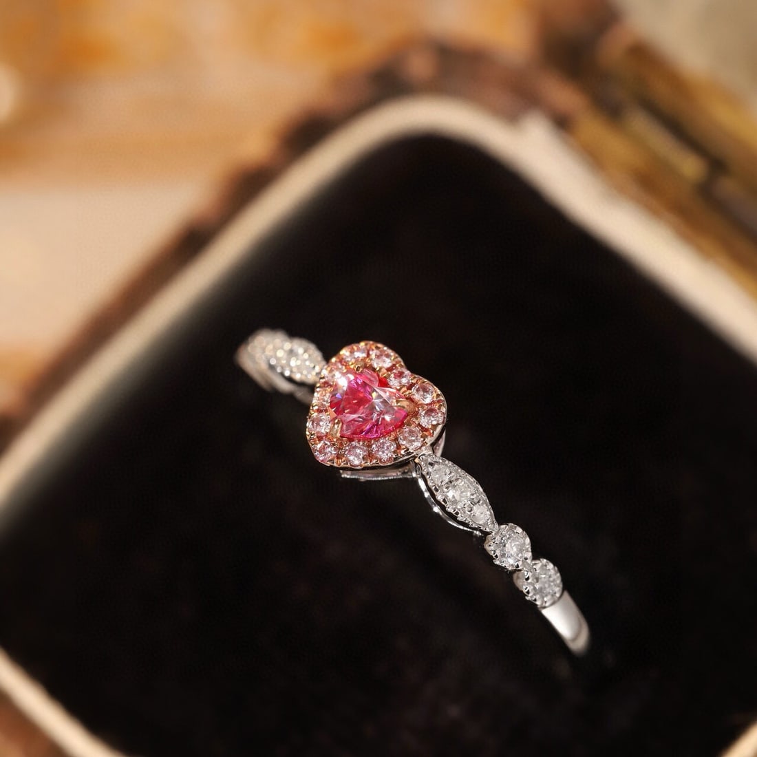14k Gold 0.30 Ctw Natural Pink Diamond & Diamond Ring - 7