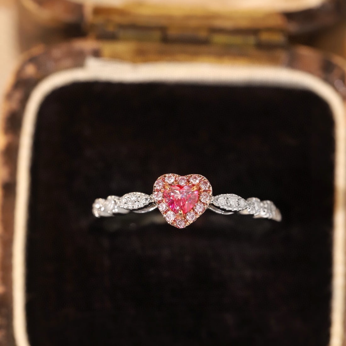 14k Gold 0.30 Ctw Natural Pink Diamond & Diamond Ring - 8