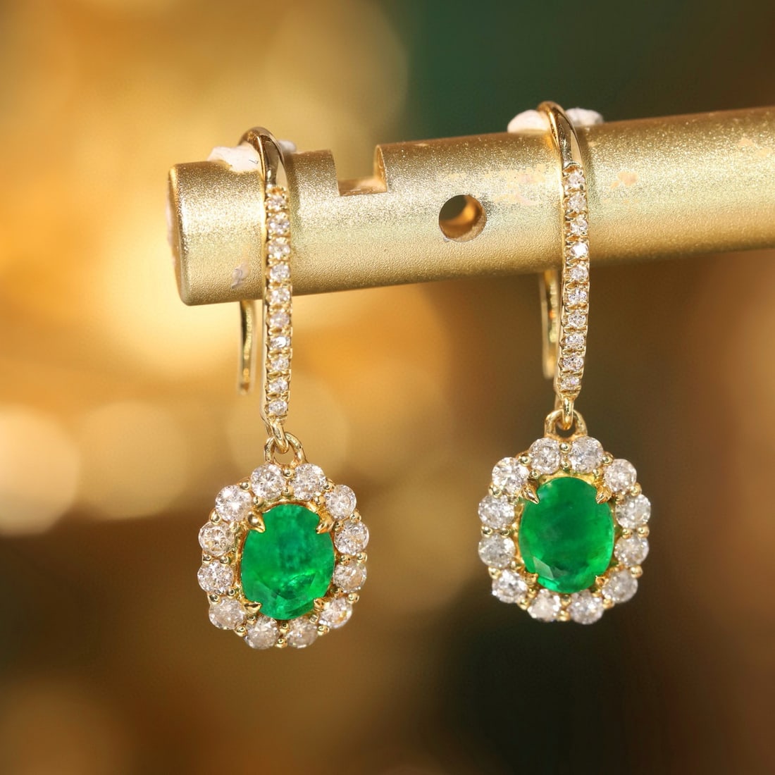 14k Gold 1.14 Ctw Natural Emerald & Diamond Earrings - 3
