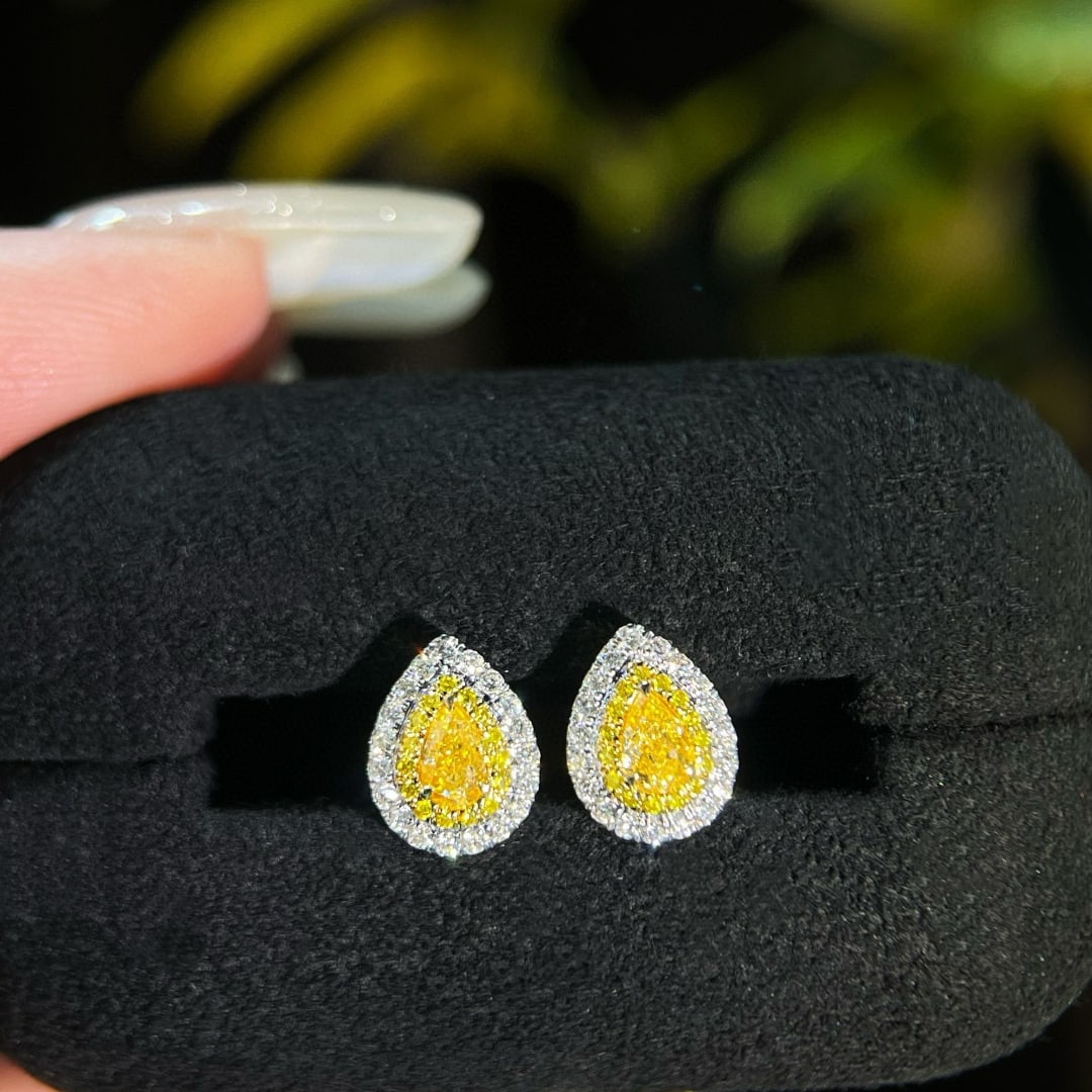 14k Gold 0.62 Ctw Natural Yellow Diamond & Diamond Earrings: Ref:230953089 // gold content:14k gold // main gemstone:yellow diamond // shape:pear // carat weight:0. 34ct // color:yellow // treatment:natural // // adjacent gemstone 2 : diamond // shape:round
