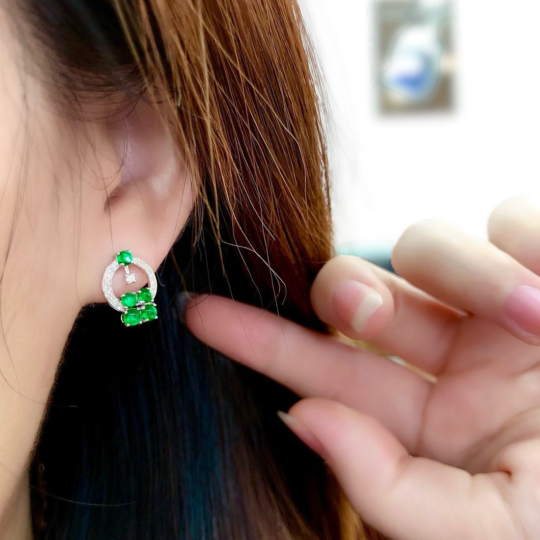 14k Gold 0.93 Ctw Vivid Green Natural Emerald & Diamond Earrings - 5