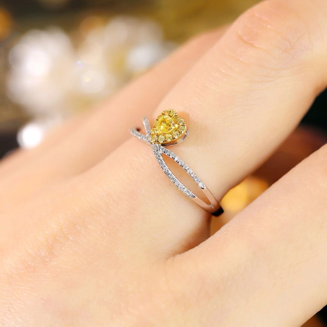 14k Gold 0.32 Ctw Natural Yellow Diamond & Diamond Ring - 7