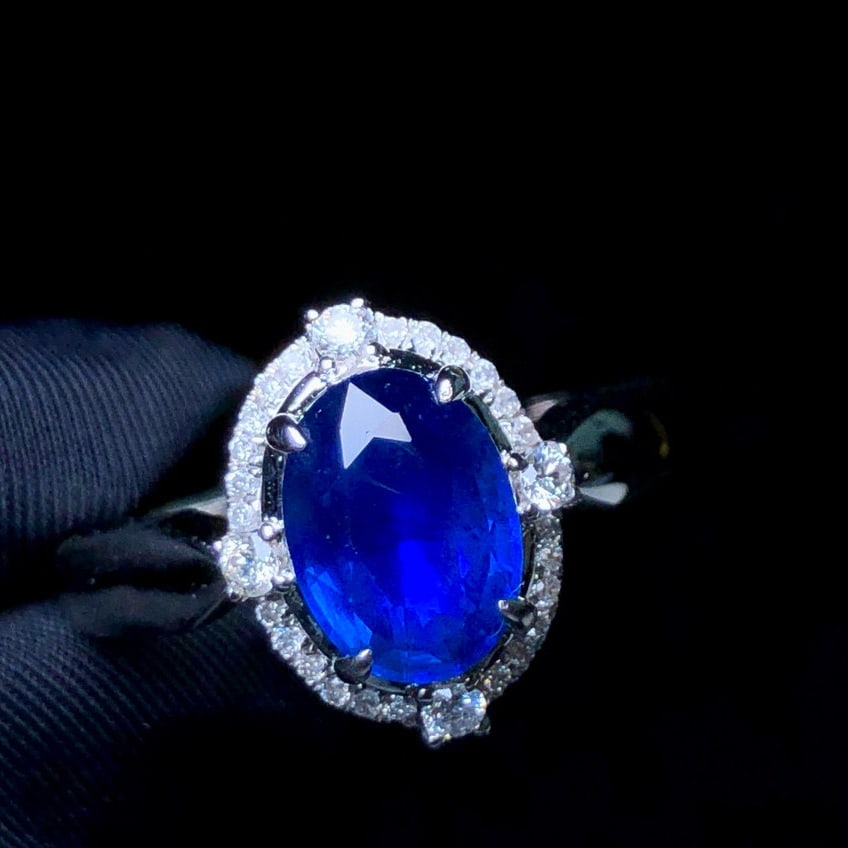 14k Gold 1.95 Ctw Vivid Blue Natural Sapphire & Diamond Ring - 5