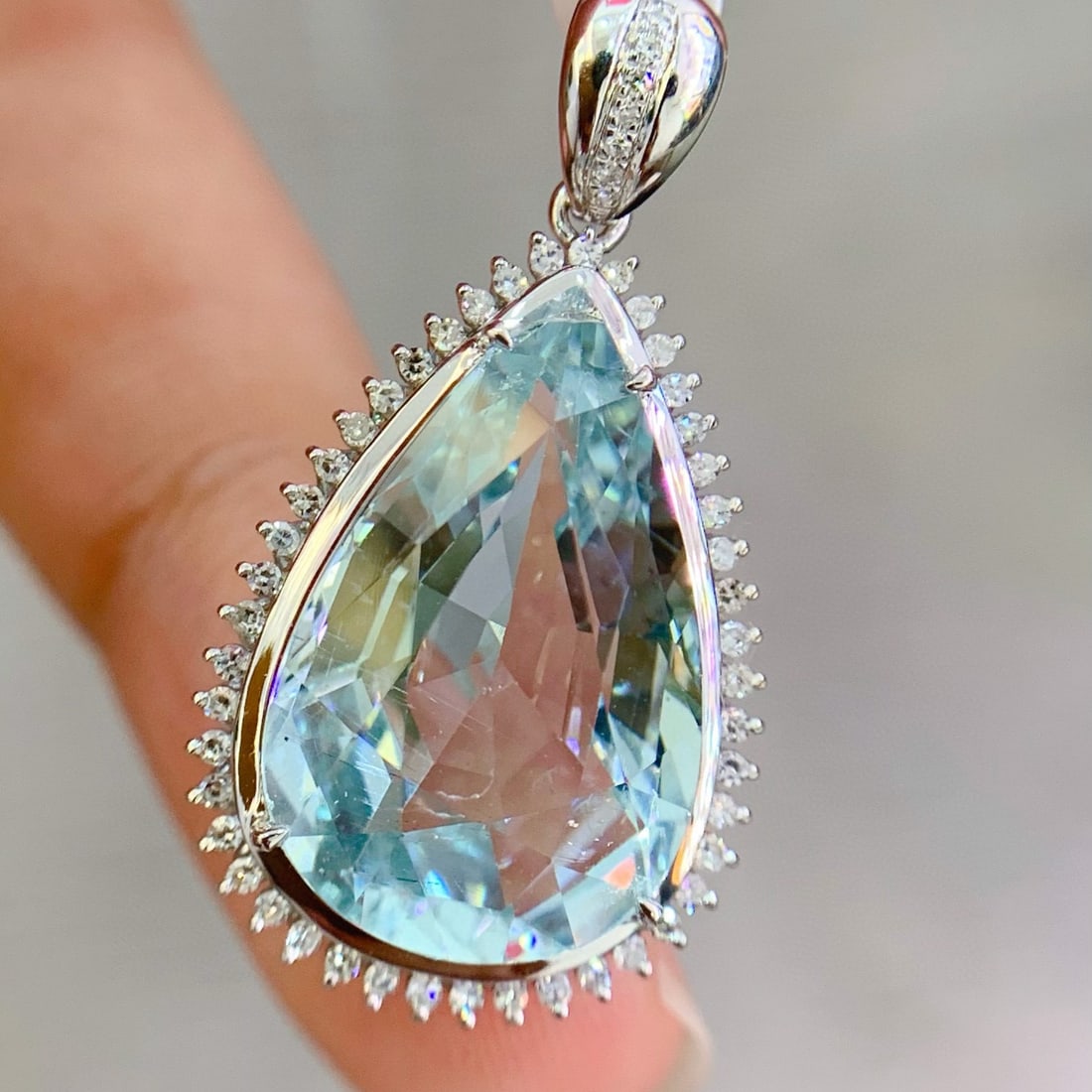14k Gold 10.2 Ct Natural Aquamarine & Diamond Pendant( Without Chain ) - 4