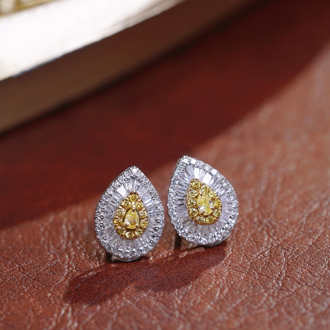 14k Gold 0.70 Ct Natural Color Diamond Earrings - 2