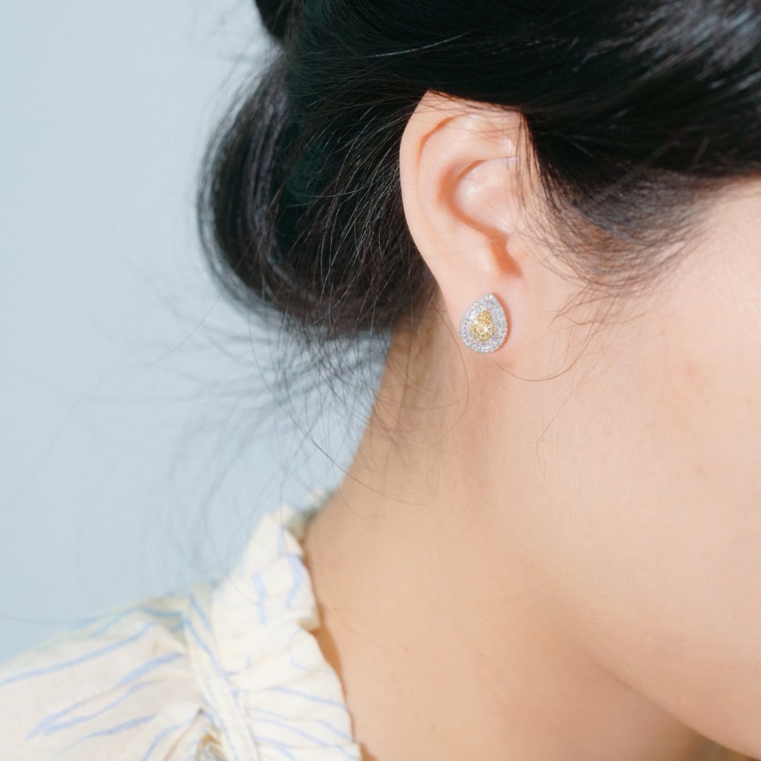 14k Gold 0.70 Ct Natural Color Diamond Earrings - 5