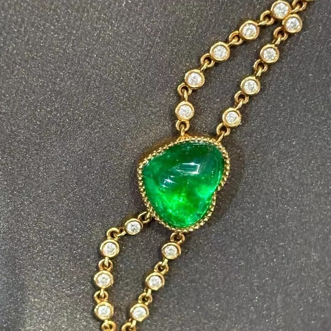 14k Gold 2.13 Ct Vivid Green Natural Emerald & Diamond Bracelet - 2